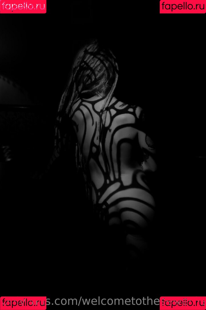 welcometothesewerfree Onlyfans Photo Gallery 