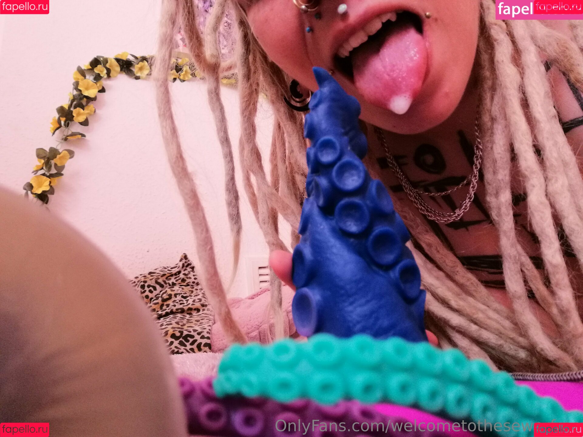 welcometothesewerfree Onlyfans Photo Gallery 