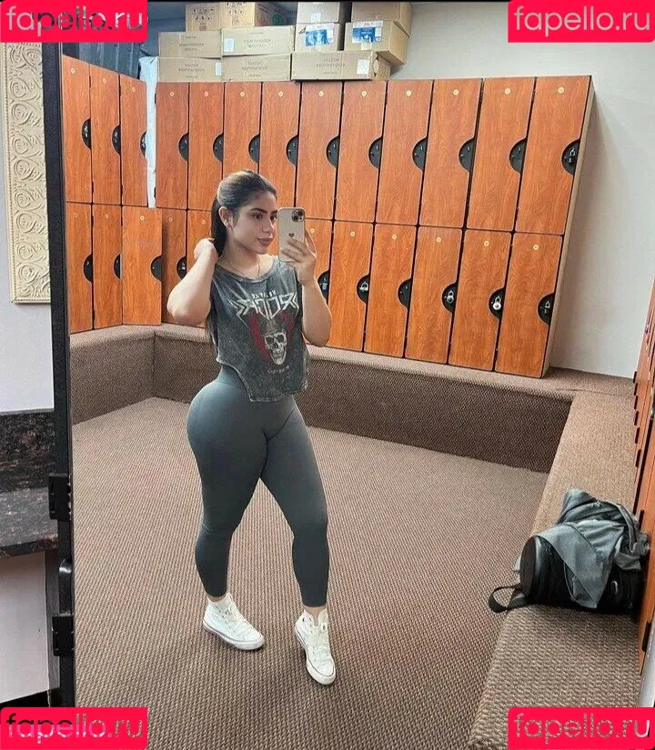NinaGonz Onlyfans Photo Gallery 