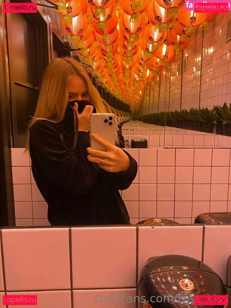 triss_kiss Onlyfans Photo Gallery 