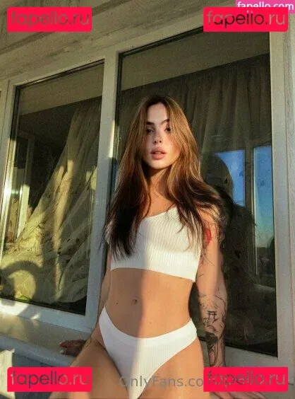 triss_kiss Onlyfans Photo Gallery 