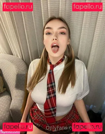 triss_kiss Onlyfans Photo Gallery 