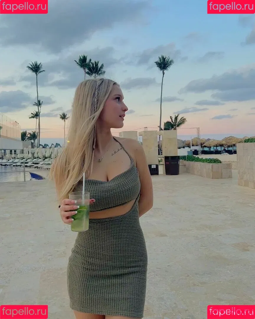 Emma Welyki Onlyfans Photo Gallery 
