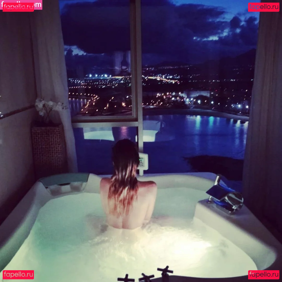 Iamcristinini Onlyfans Photo Gallery 