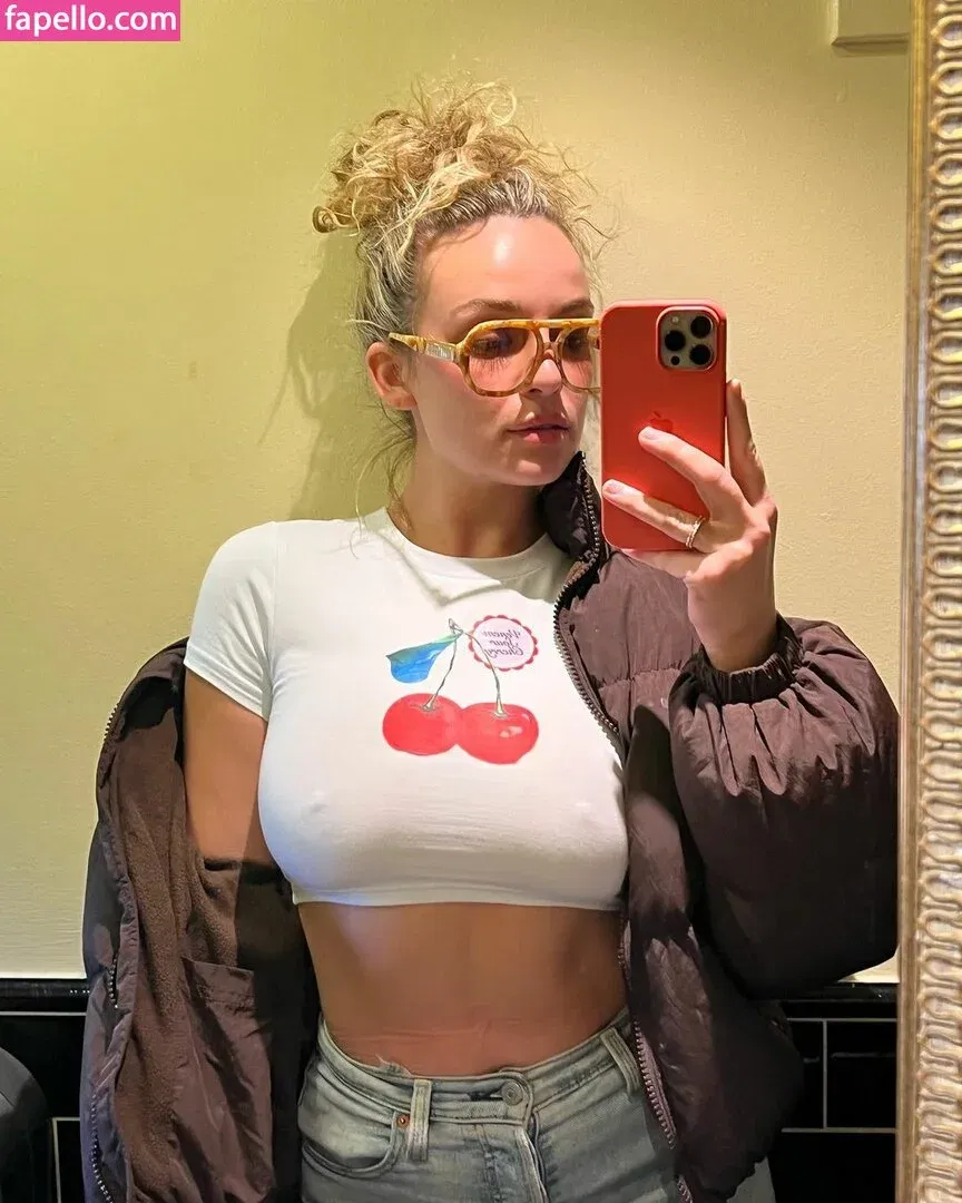 Abbie Chatfield Onlyfans Photo Gallery 