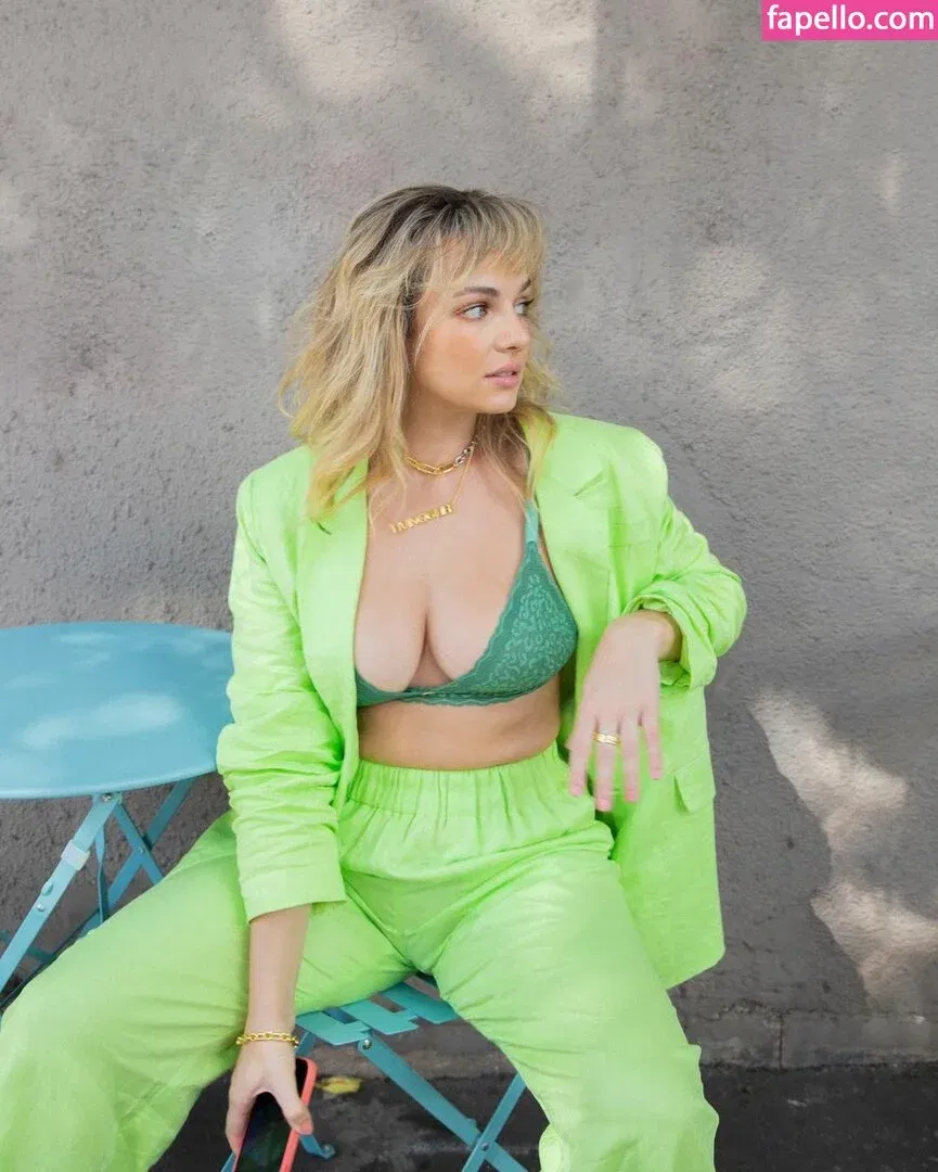 Abbie Chatfield Onlyfans Photo Gallery 