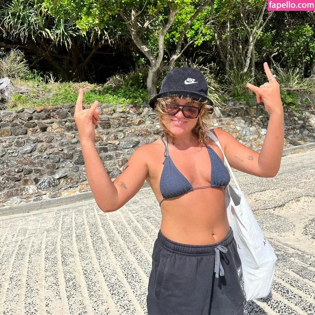 Abbie Chatfield Onlyfans Photo Gallery 