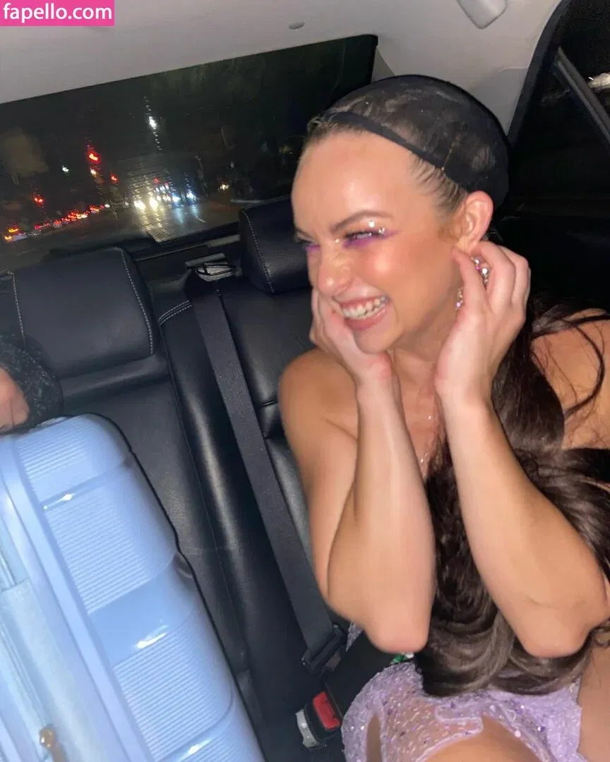 Abbie Chatfield Onlyfans Photo Gallery 