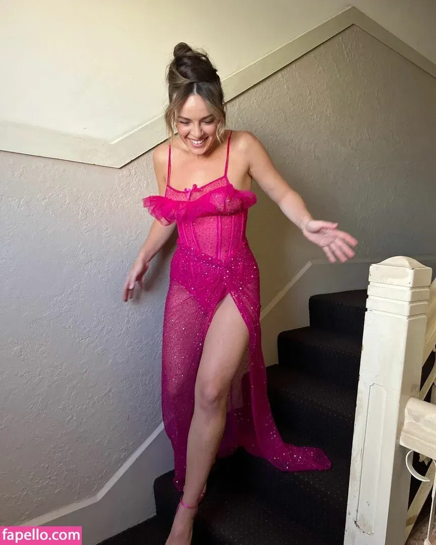 Abbie Chatfield Onlyfans Photo Gallery 