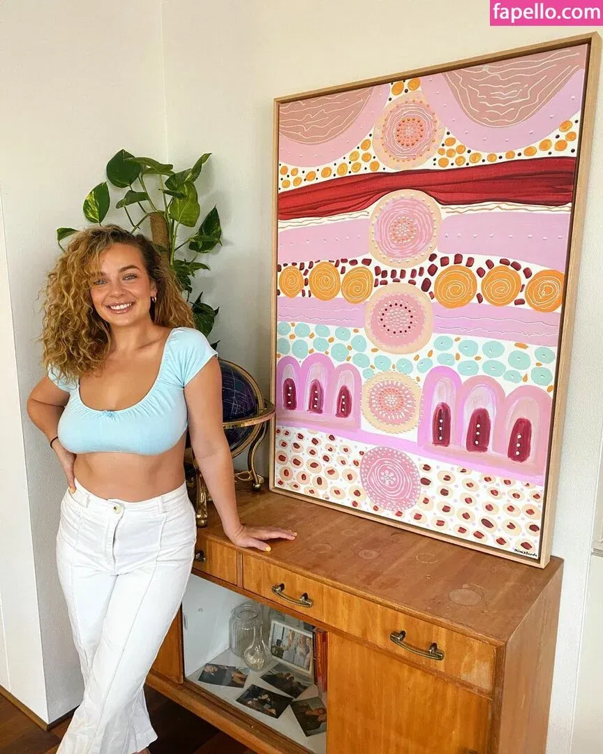 Abbie Chatfield Onlyfans Photo Gallery 