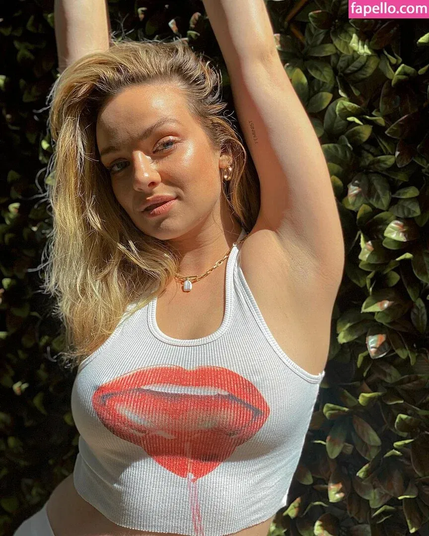 Abbie Chatfield Onlyfans Photo Gallery 