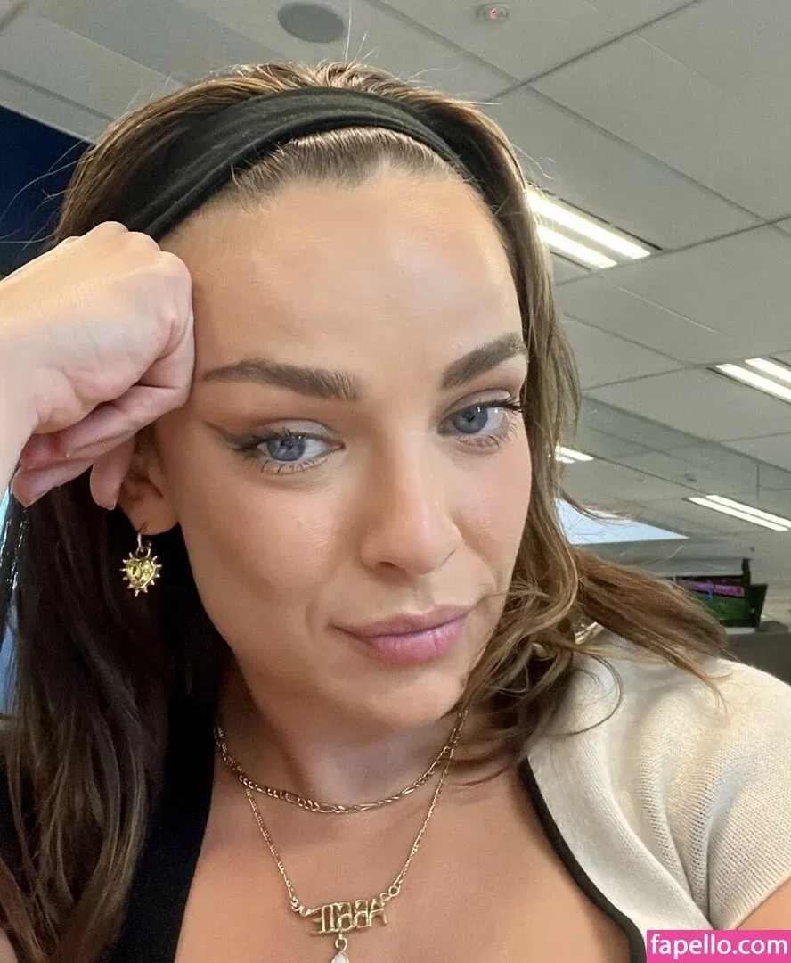 Abbie Chatfield Onlyfans Photo Gallery 