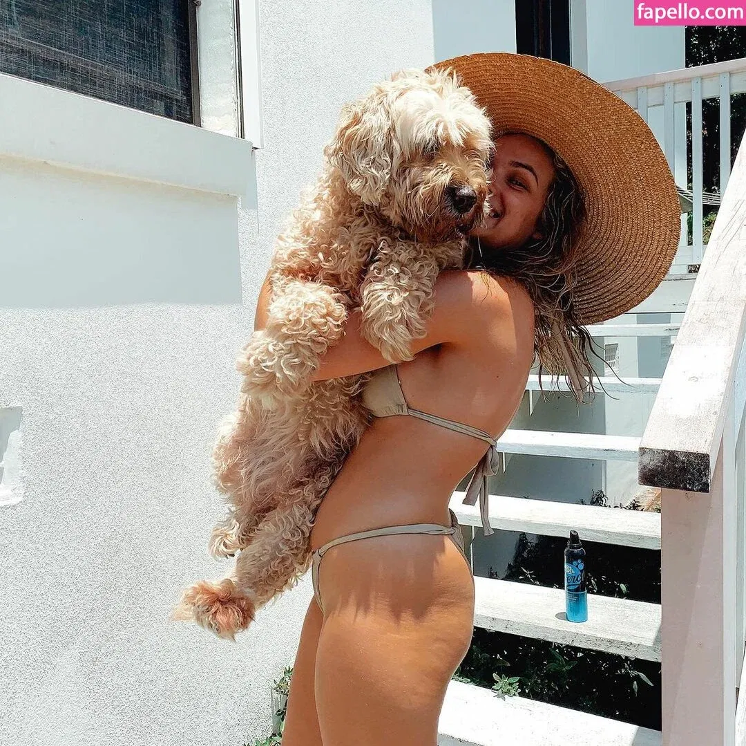 Abbie Chatfield Onlyfans Photo Gallery 