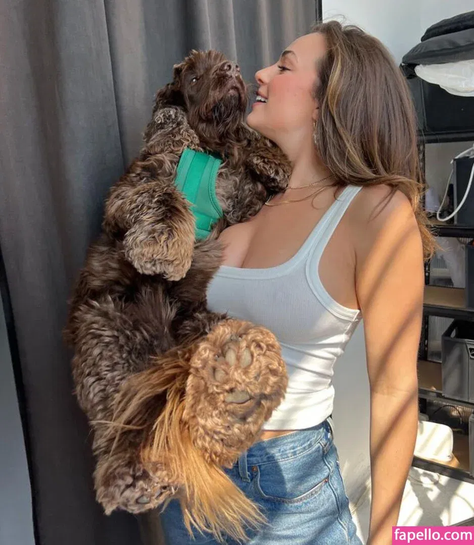 Abbie Chatfield Onlyfans Photo Gallery 