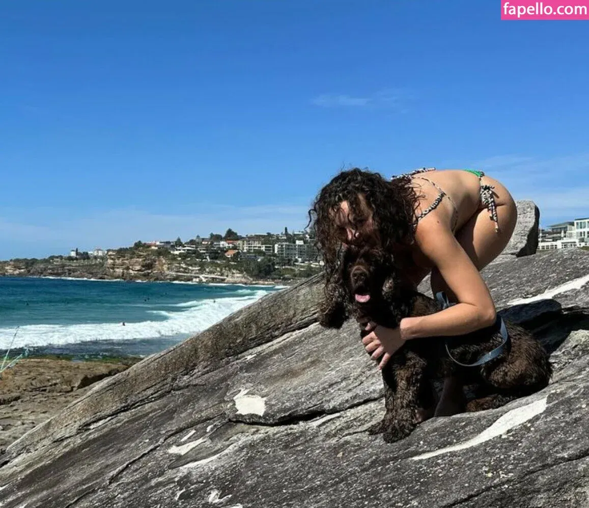 Abbie Chatfield Onlyfans Photo Gallery 