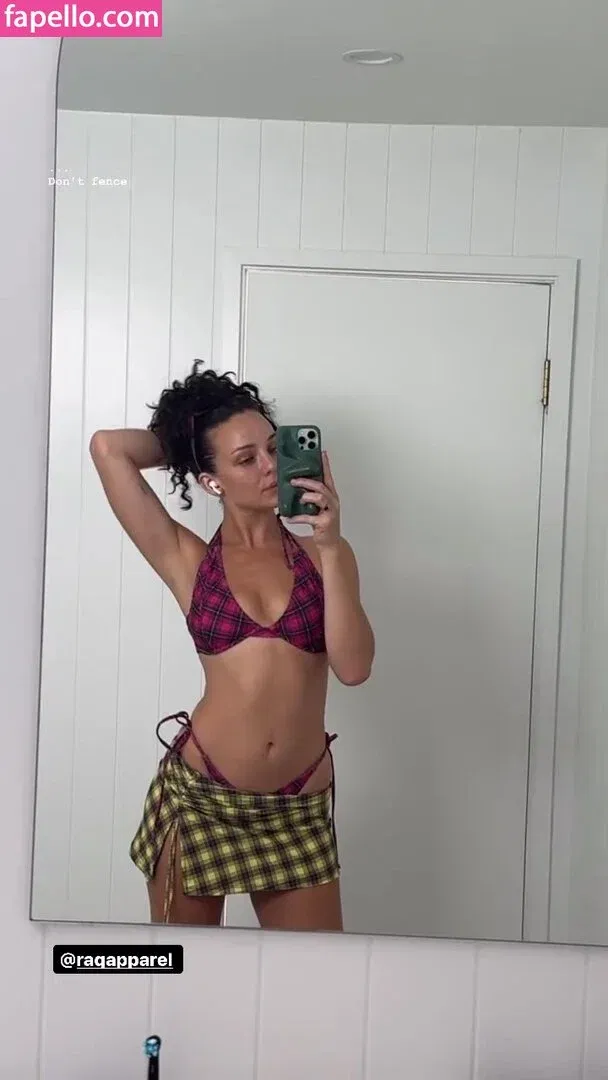 Abbie Chatfield Onlyfans Photo Gallery 