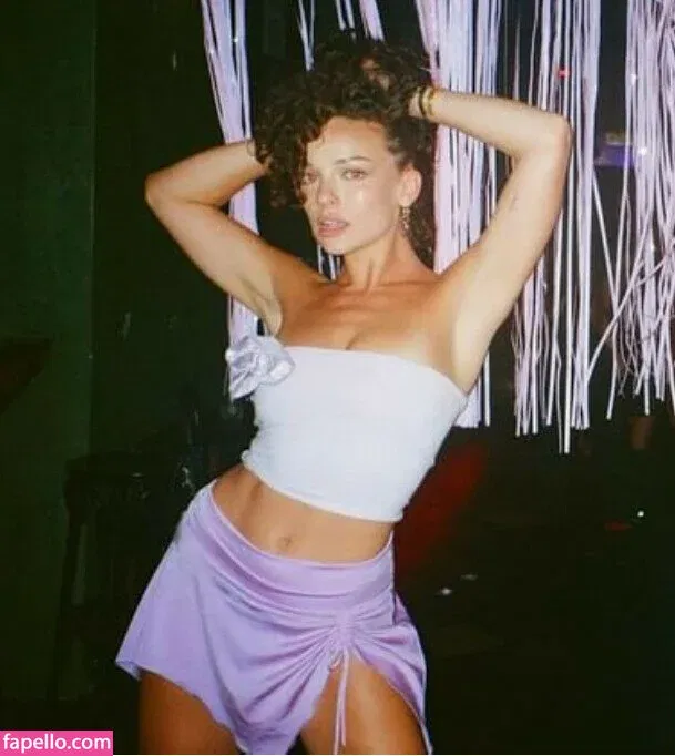 Abbie Chatfield Onlyfans Photo Gallery 