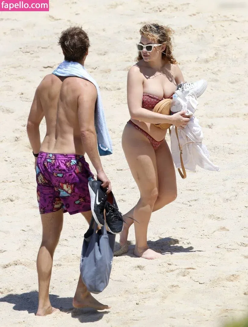 Abbie Chatfield Onlyfans Photo Gallery 