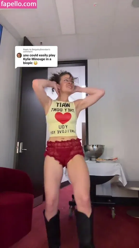 Abbie Chatfield Onlyfans Photo Gallery 