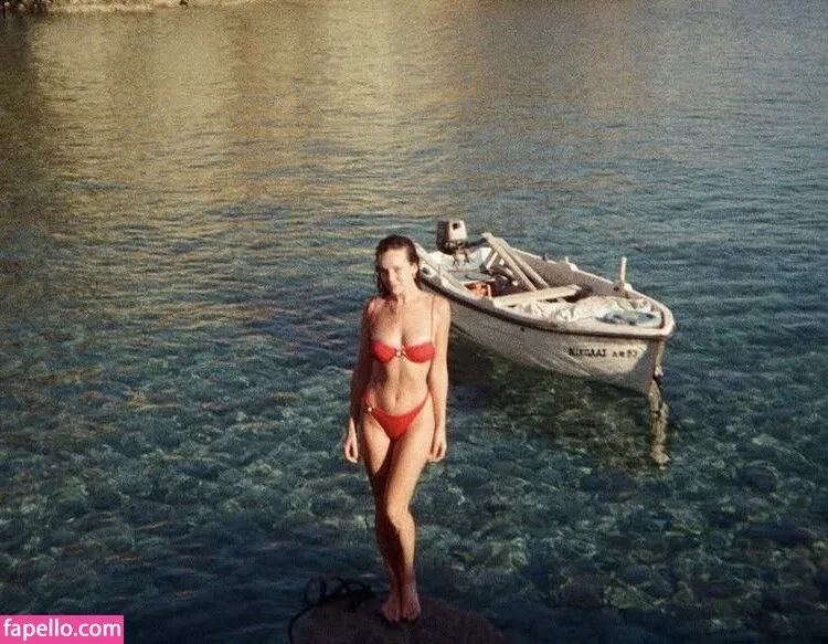 Abbie Chatfield Onlyfans Photo Gallery 