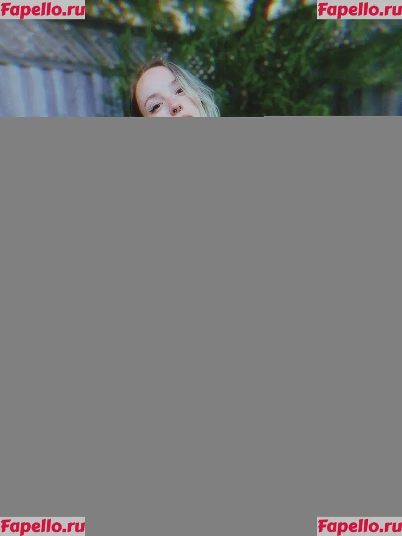 melthewhalefree Onlyfans Photo Gallery 
