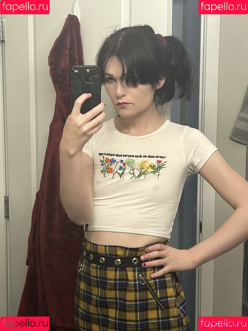 evedesireedarby Onlyfans Photo Gallery 