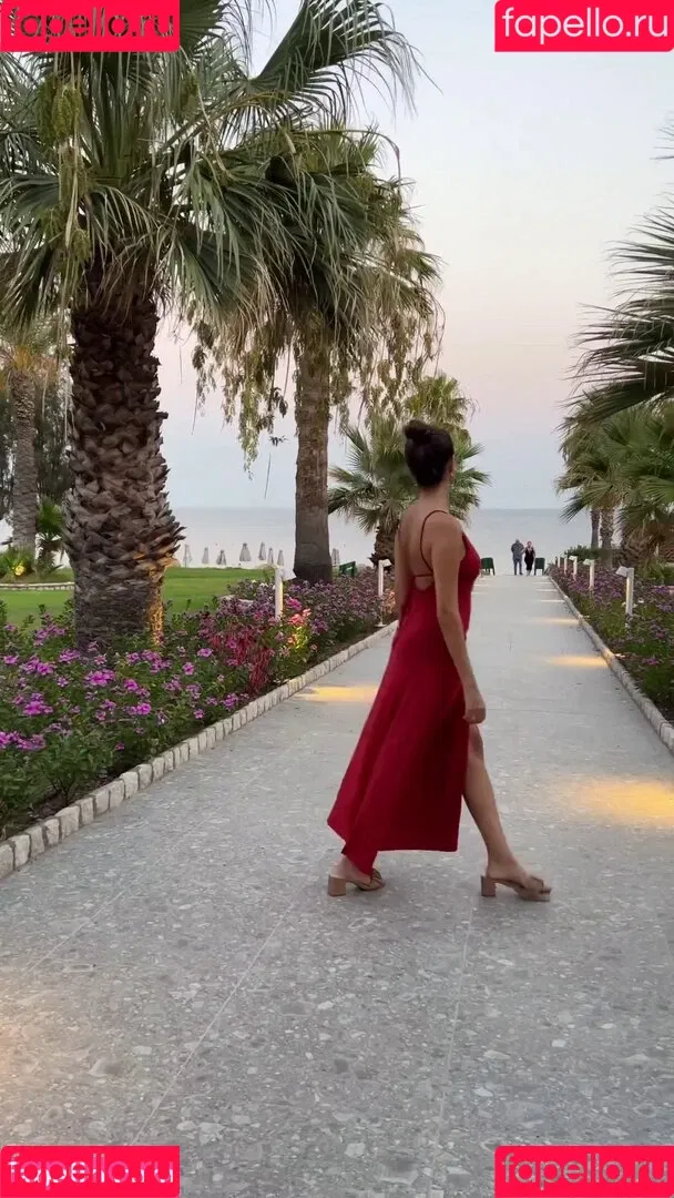 Ischtar Isik Onlyfans Photo Gallery 