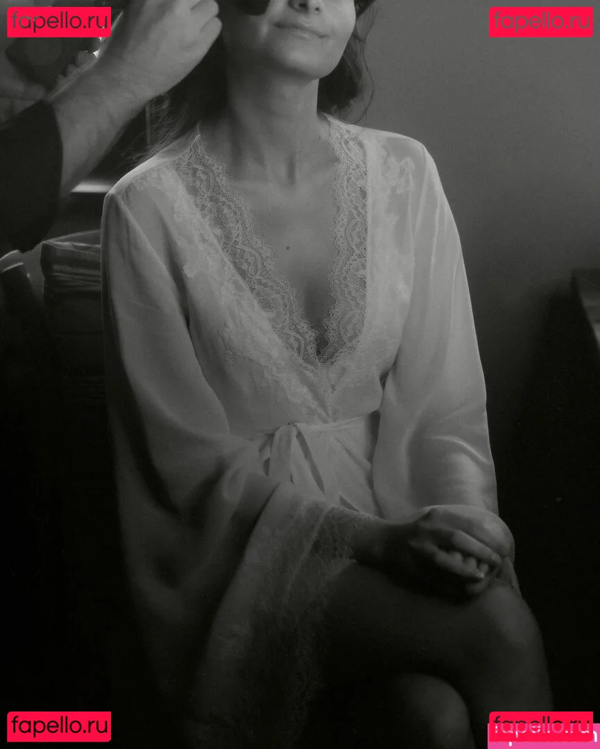 Ischtar Isik Onlyfans Photo Gallery 