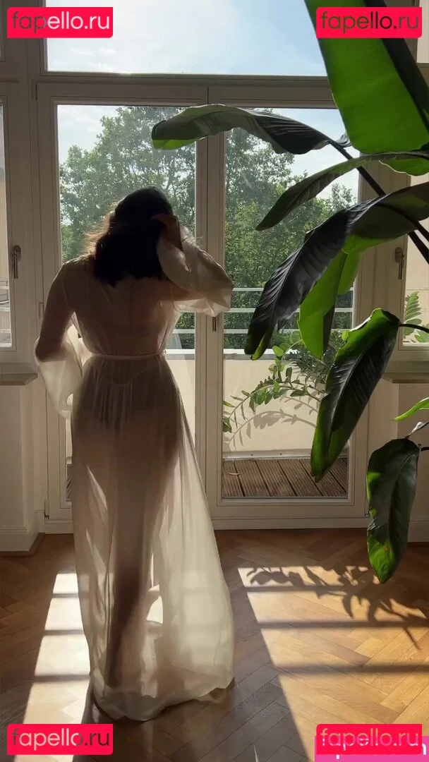 Ischtar Isik Onlyfans Photo Gallery 