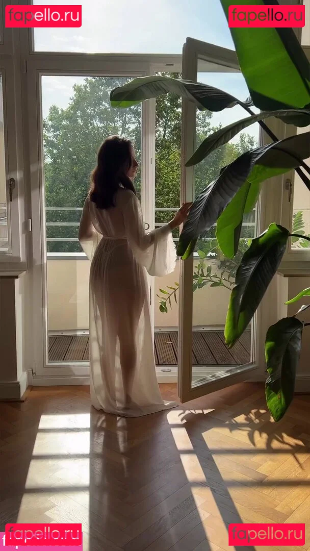 Ischtar Isik Onlyfans Photo Gallery 