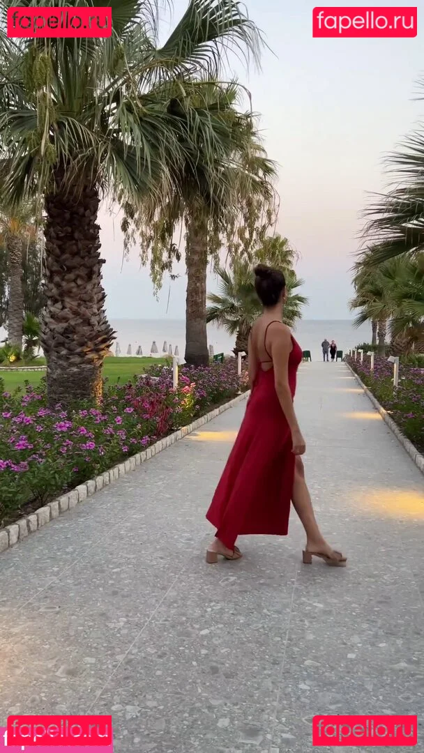 Ischtar Isik Onlyfans Photo Gallery 