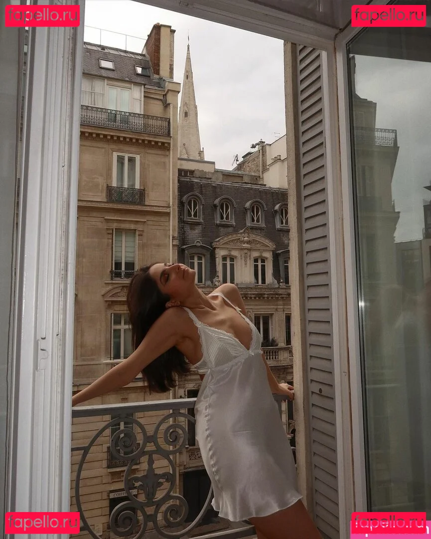 Ischtar Isik Onlyfans Photo Gallery 