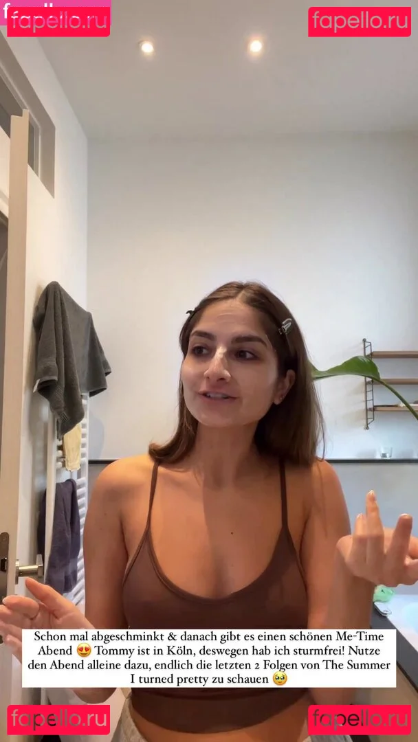 Ischtar Isik Onlyfans Photo Gallery 