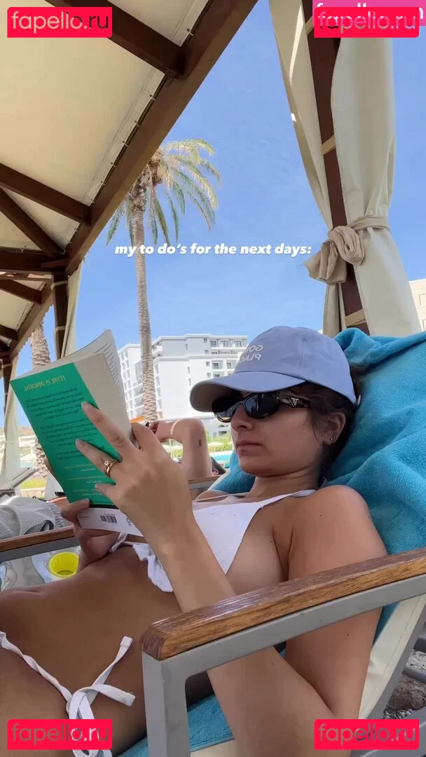 Ischtar Isik Onlyfans Photo Gallery 