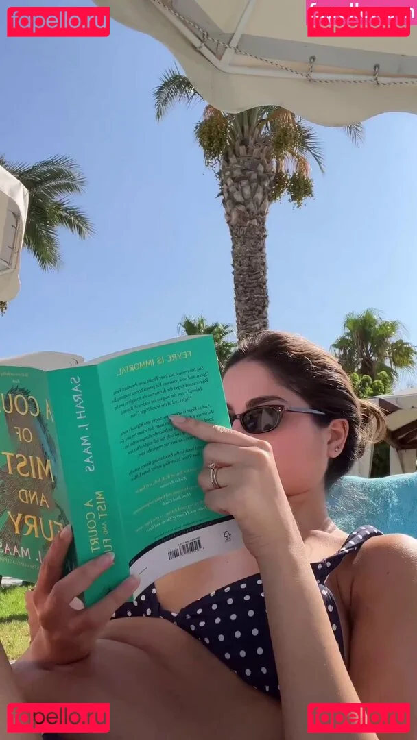 Ischtar Isik Onlyfans Photo Gallery 