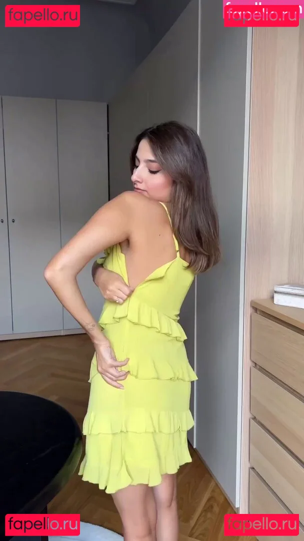 Ischtar Isik Onlyfans Photo Gallery 