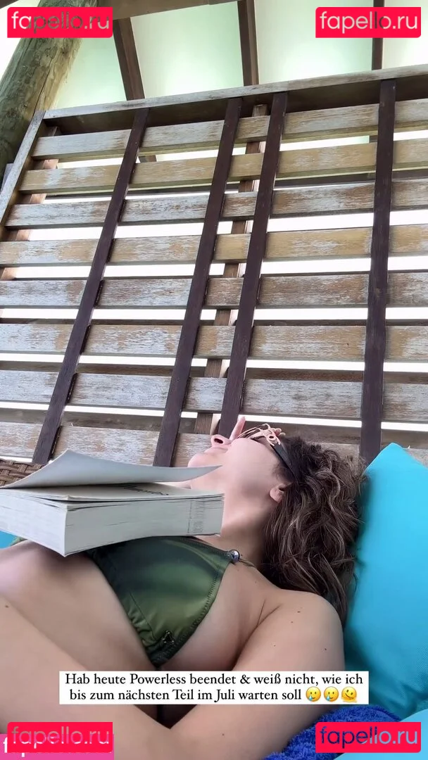 Ischtar Isik Onlyfans Photo Gallery 