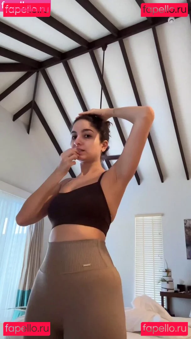 Ischtar Isik Onlyfans Photo Gallery 