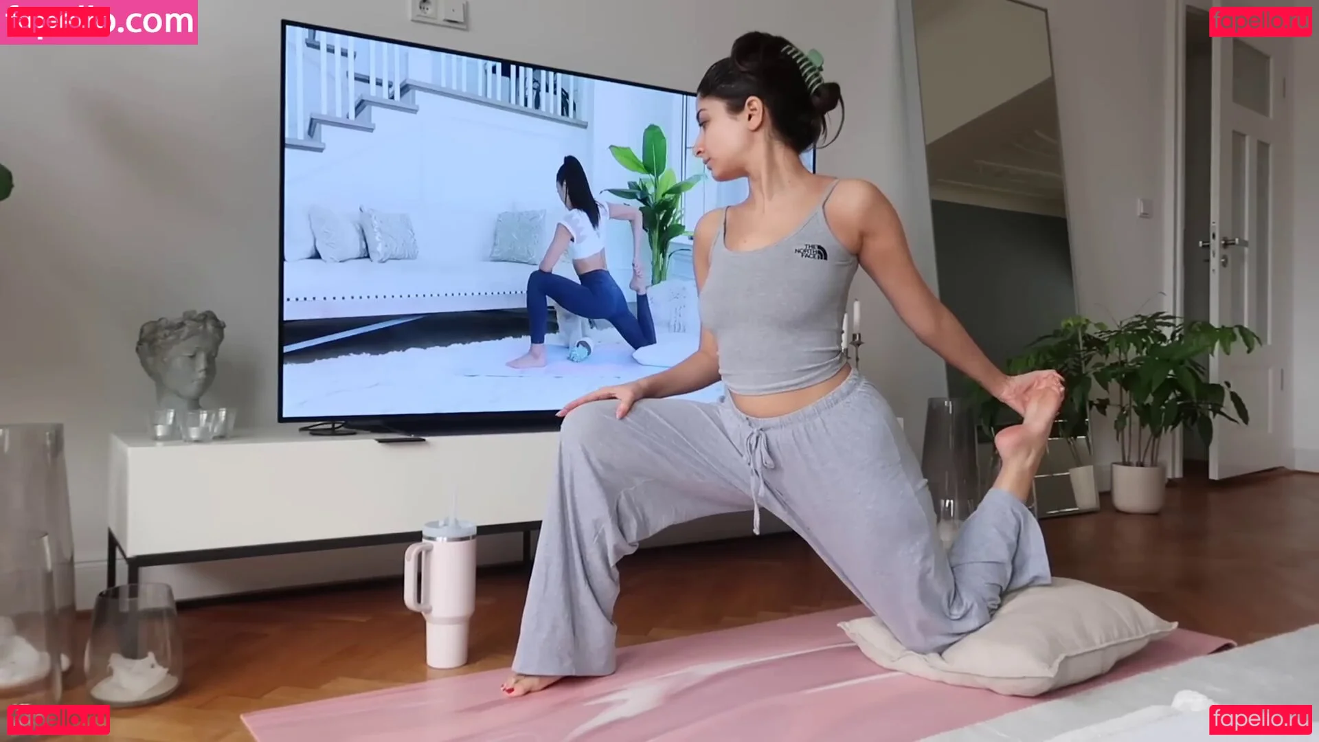 Ischtar Isik Onlyfans Photo Gallery 