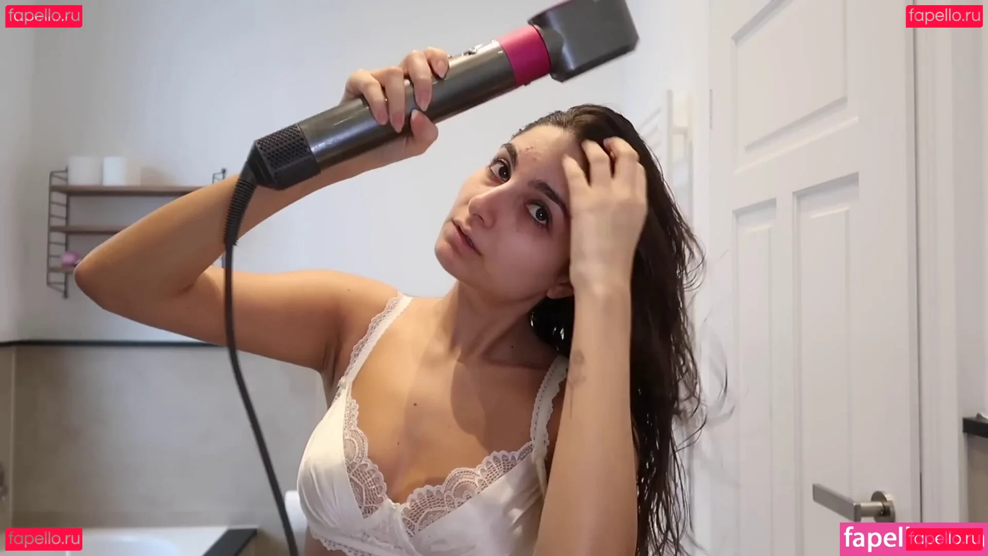 Ischtar Isik Onlyfans Photo Gallery 