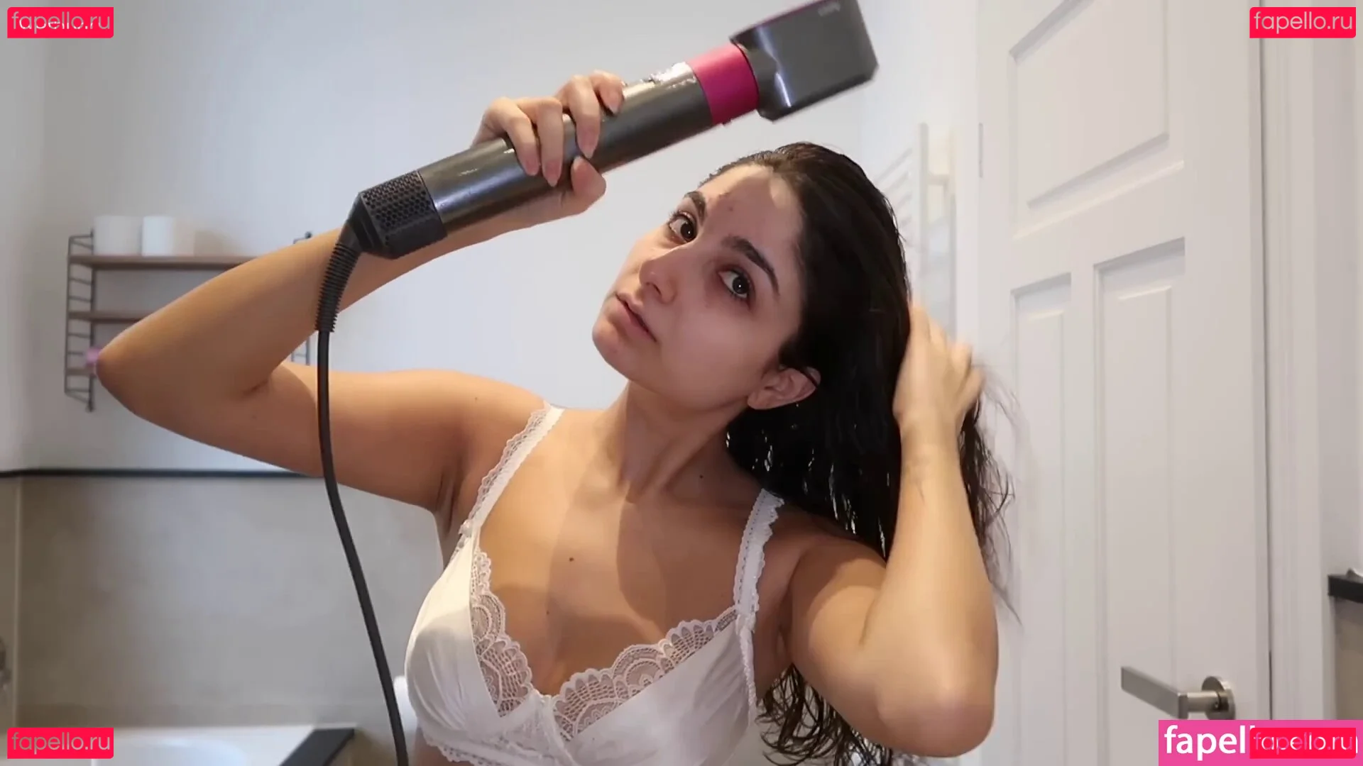 Ischtar Isik Onlyfans Photo Gallery 