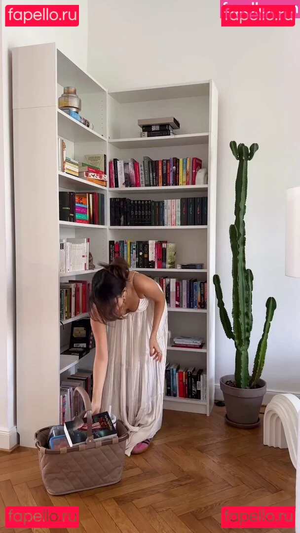 Ischtar Isik Onlyfans Photo Gallery 