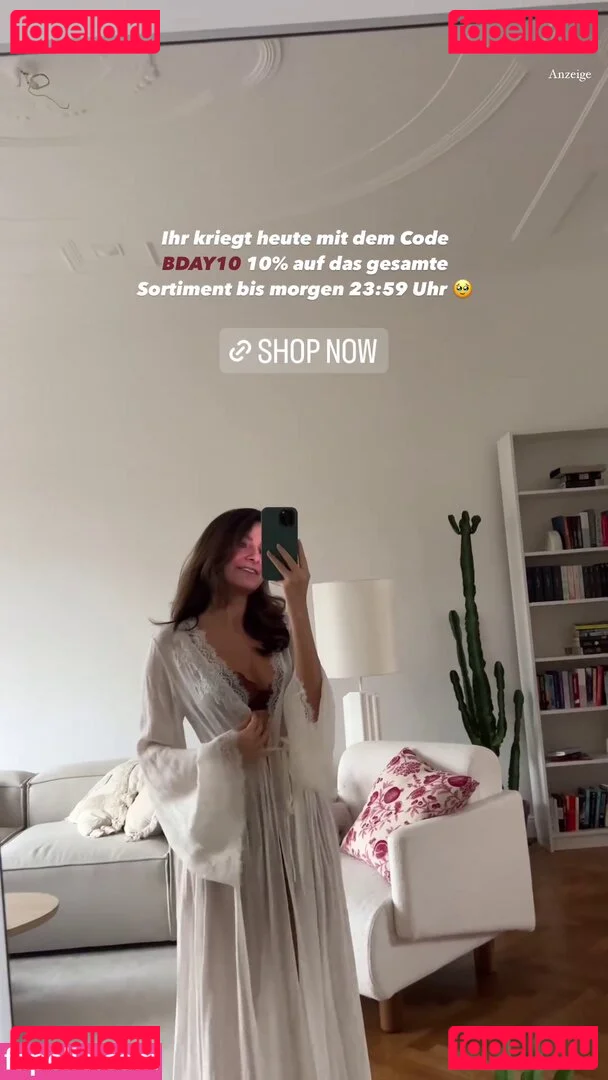 Ischtar Isik Onlyfans Photo Gallery 