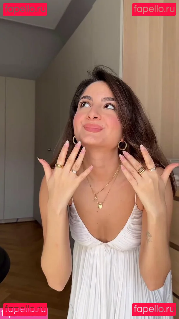 Ischtar Isik Onlyfans Photo Gallery 