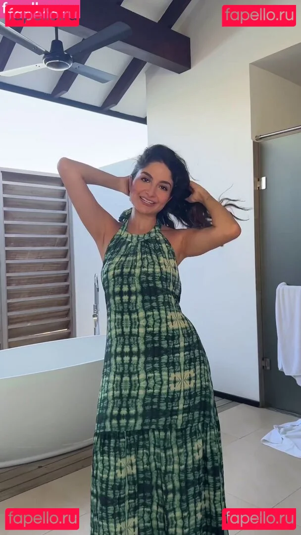 Ischtar Isik Onlyfans Photo Gallery 