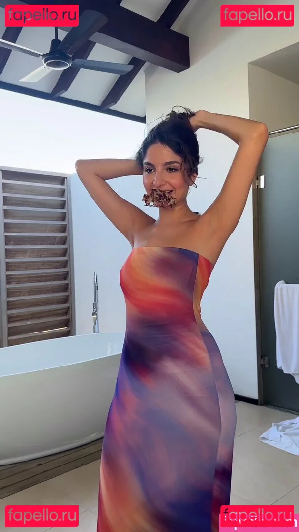 Ischtar Isik Onlyfans Photo Gallery 