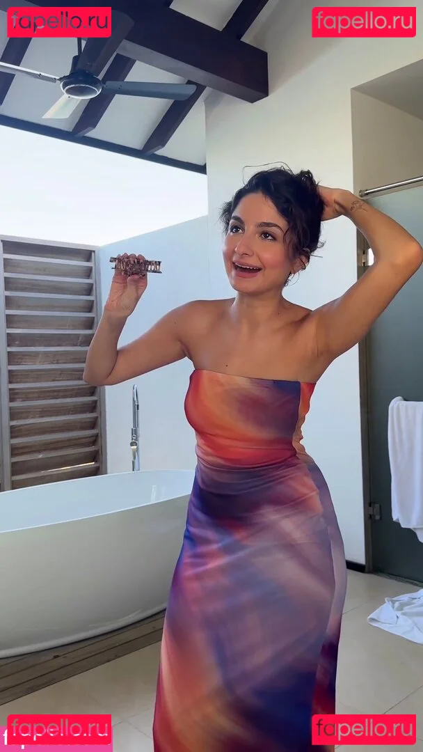 Ischtar Isik Onlyfans Photo Gallery 