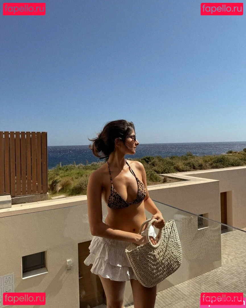 Ischtar Isik Onlyfans Photo Gallery 