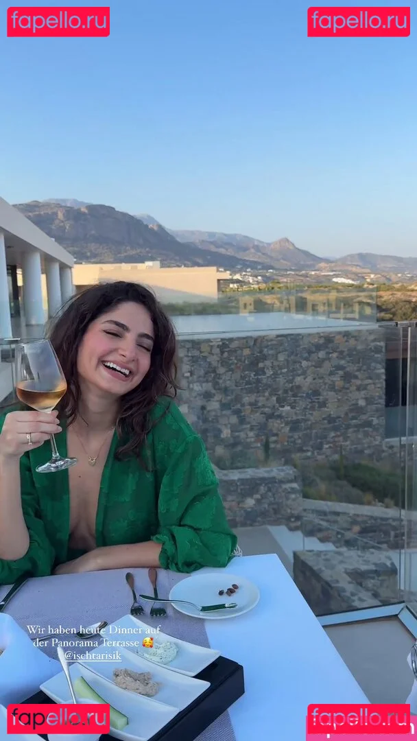 Ischtar Isik Onlyfans Photo Gallery 