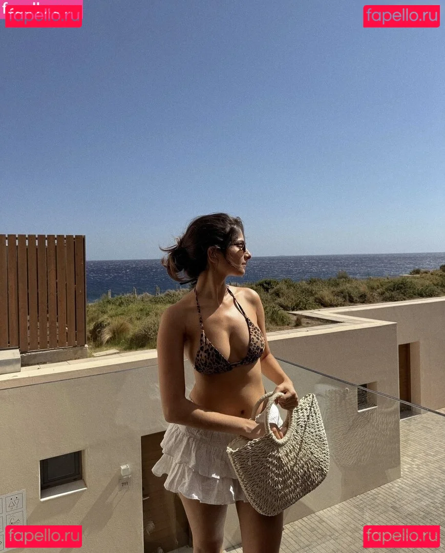 Ischtar Isik Onlyfans Photo Gallery 